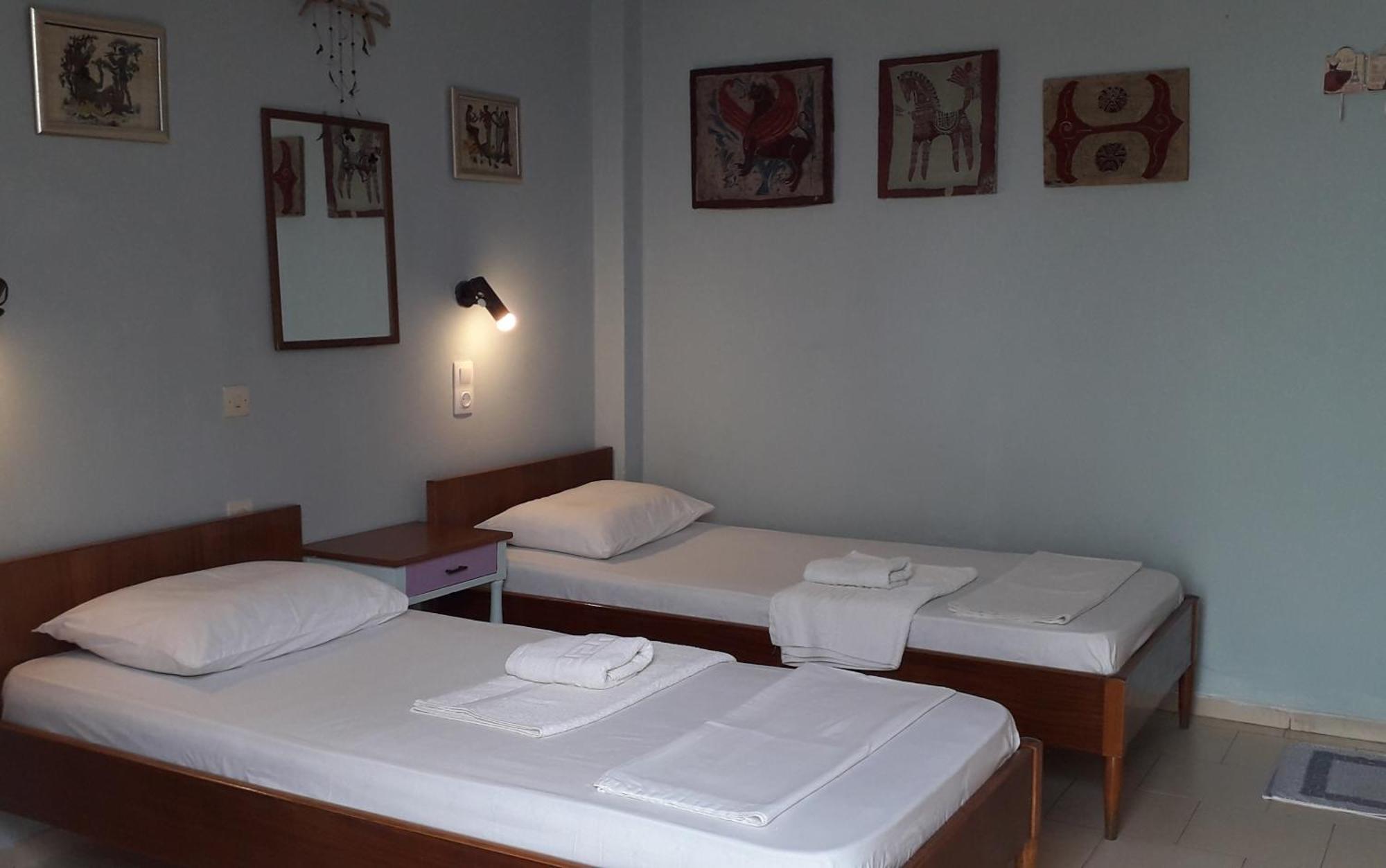 Αmmos Rooms Paleochora Buitenkant foto