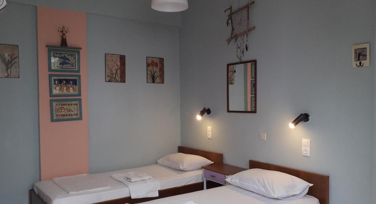Αmmos Rooms Paleochora Buitenkant foto